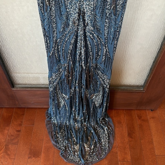 Mac Duggal beaded Cap sleeve gown size 12. NEW $598 sold out - Picture 13 of 17